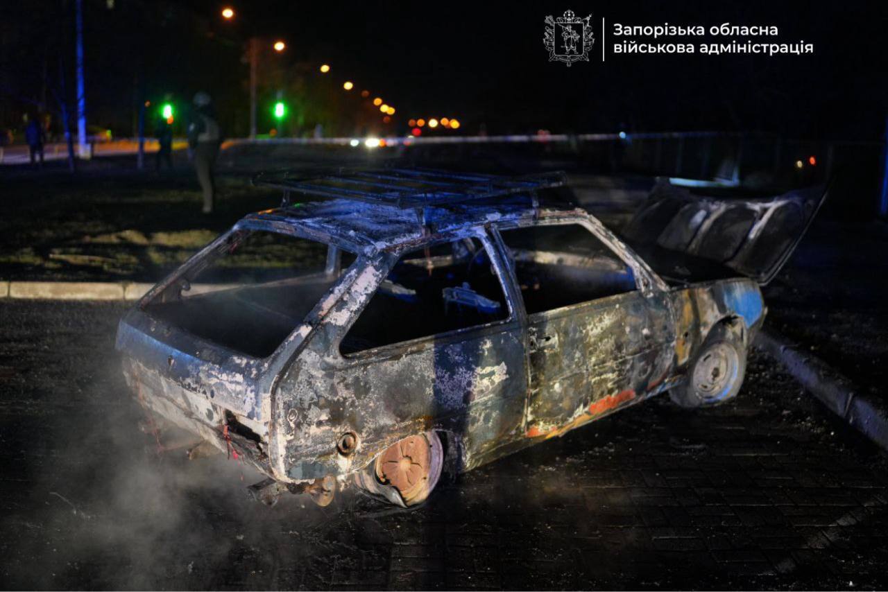 Росія вдарила по Запоріжжю, коли люди діставались додому: загинуло двоє підлітків. Фото й відео