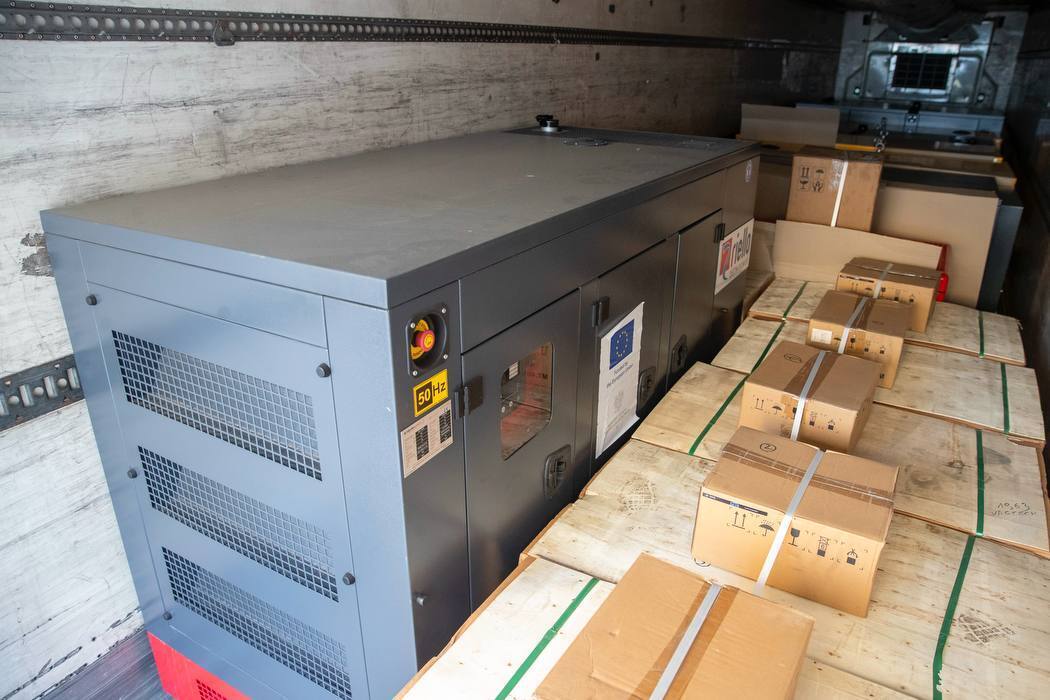 Київ отримав чергову партію генераторів від Варшави: Кличко показав обладнання. Фото