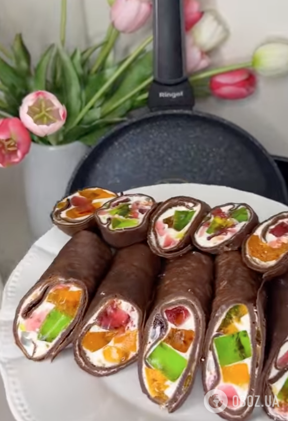 Проще любого торта: вкусные блины "Битое стекло" для праздничного стола