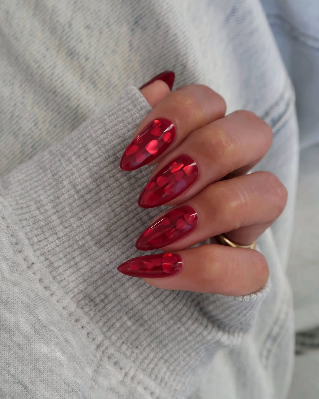 Какой маникюр сделать на День святого Валентина: эффектные и милые идеи