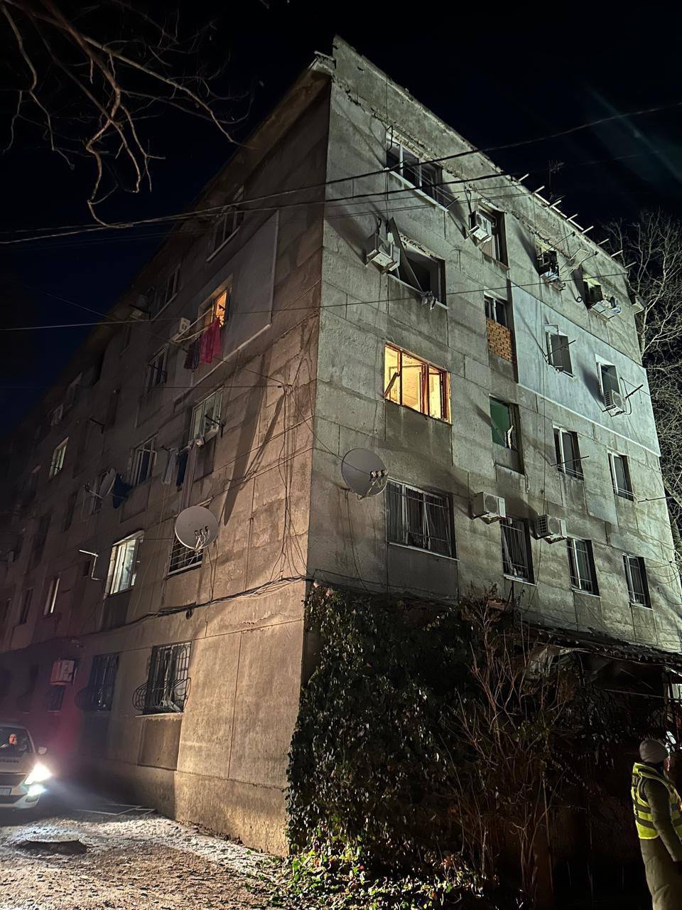 Окупанти вдарили по Одесі дронами: пошкоджено десятки будинків, школу та два дитсадки. Фото