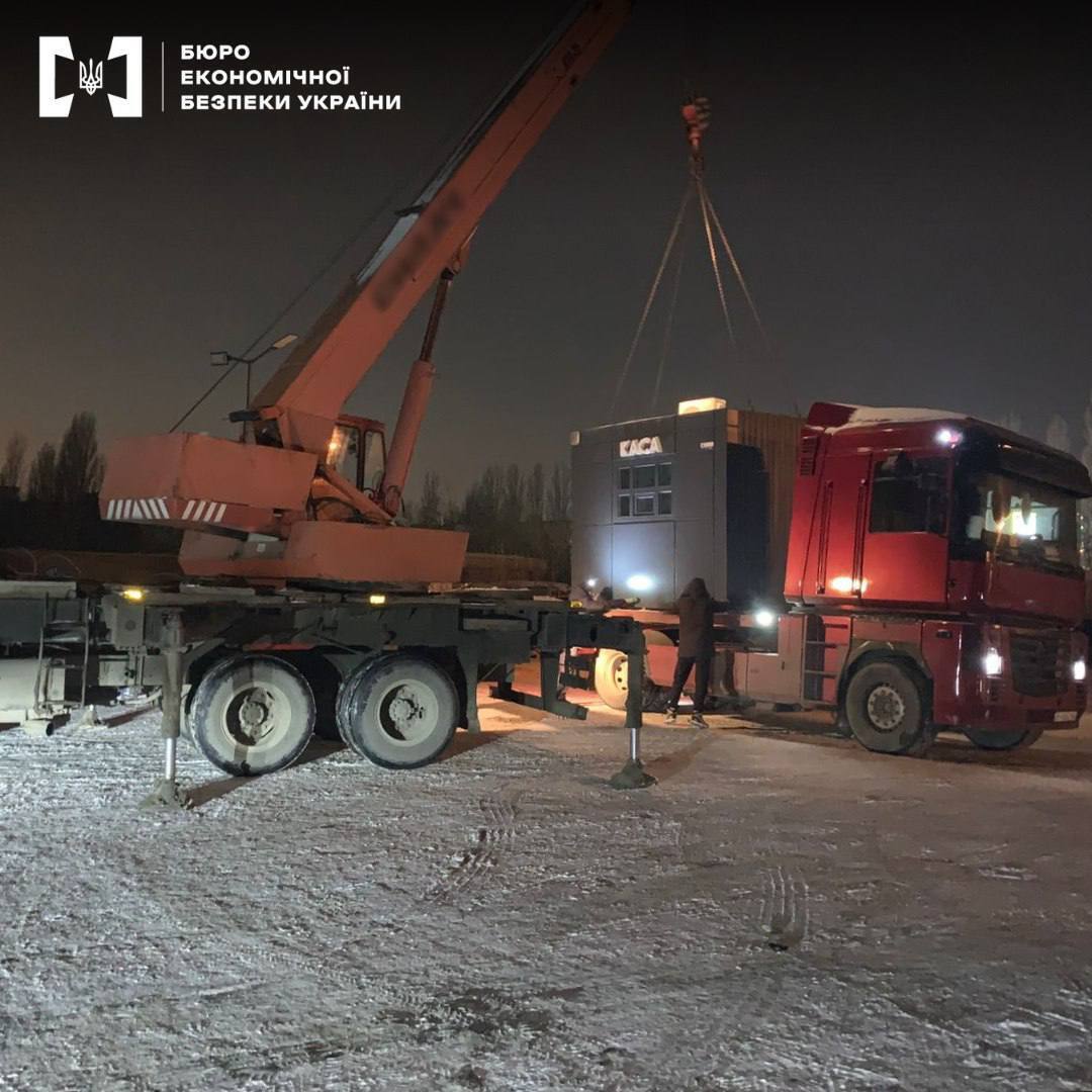 Продавали же на заправках, отмечается, бензин 2-х марок – А-92 и А-95