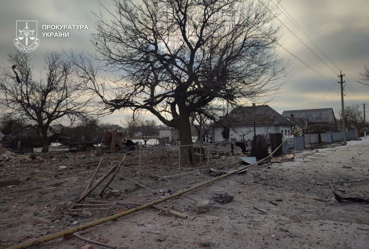 Окупанти вдарили по Дніпропетровщині: сталися пожежі, є загиблі та поранені. Фото