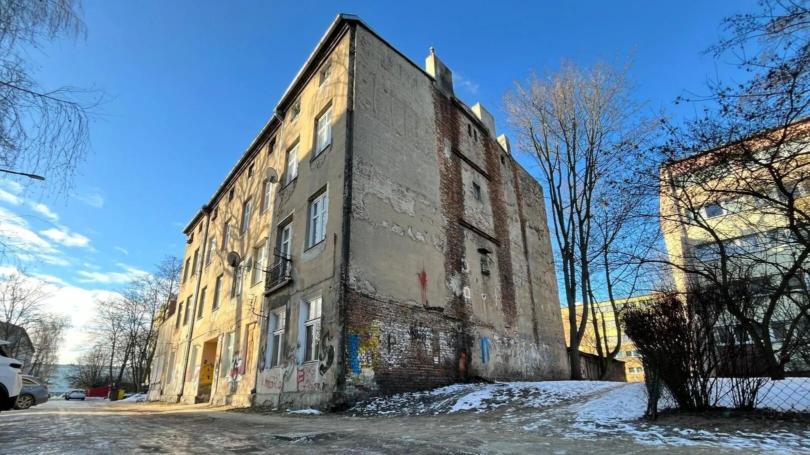 У Польщі через сильні морози дві людини замерзли на смерть у своїх квартирах: що відомо