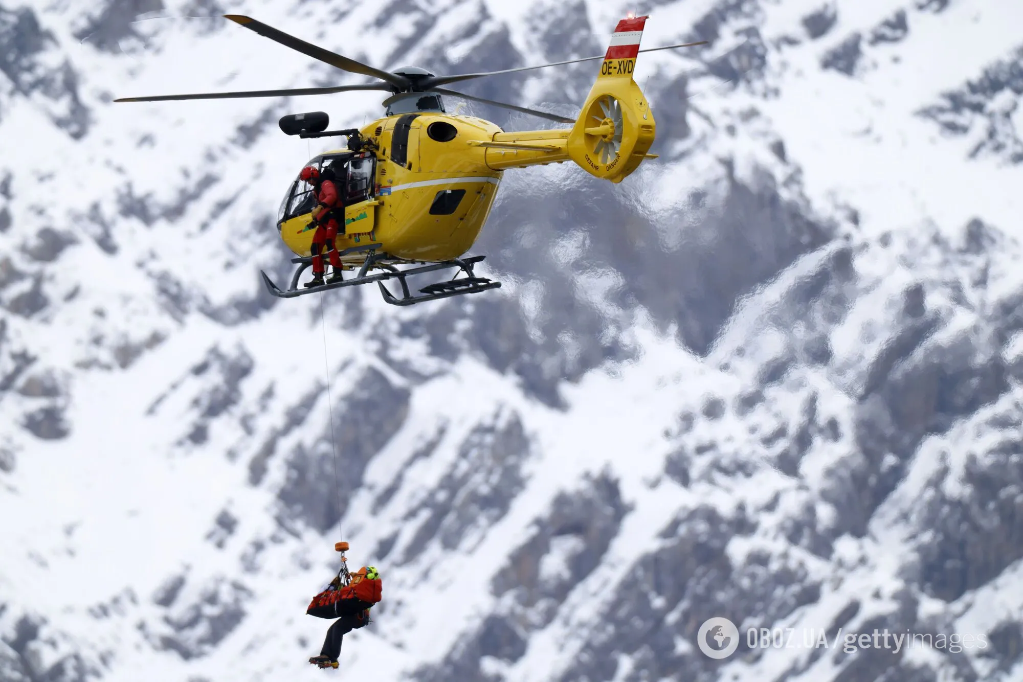 Рятували на вертольоті. Знаменитий гірськолижник-чемпіон вилетів із траси на швидкості 125 км/год. Відео