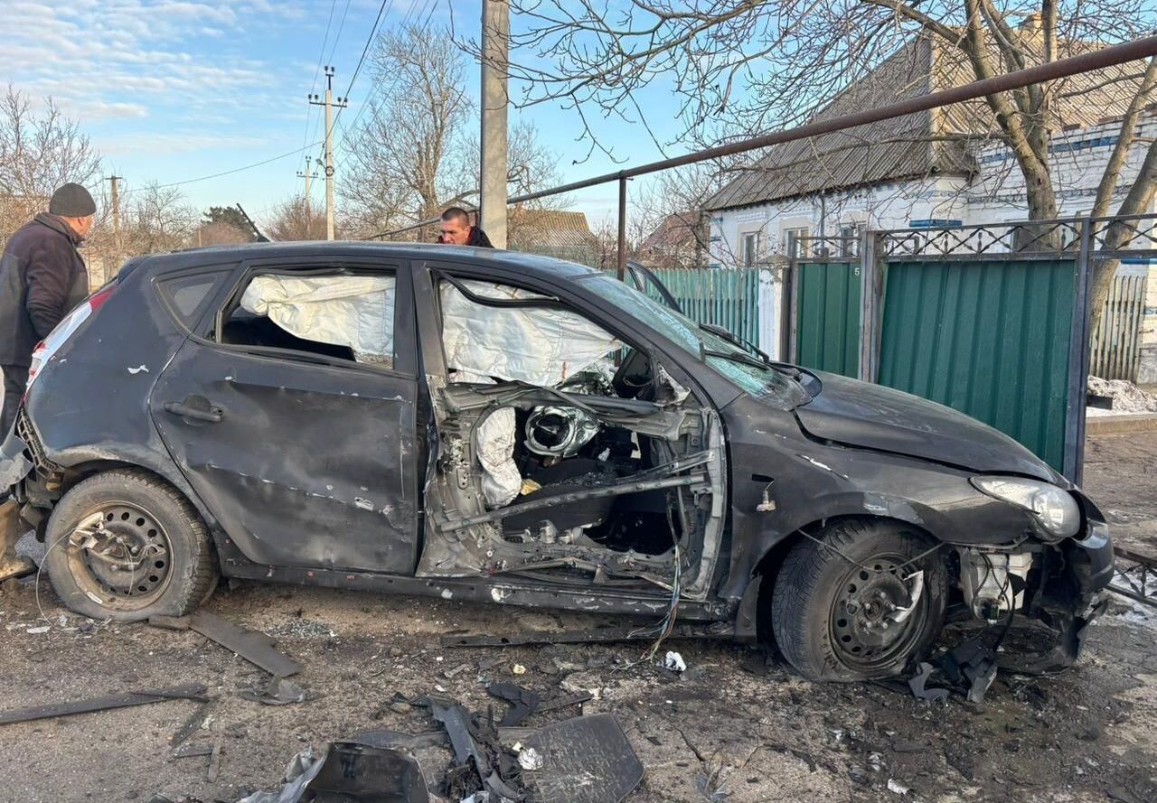 Окупанти атакували чотири райони Дніпропетровщини: є пошкодження, серед постраждалих – 15-річний юнак. Фото