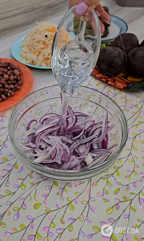 Вінегрет по-новому: додайте квашену капусту та квасолю для кращого смаку