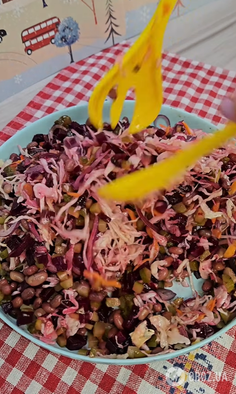 Вінегрет по-новому: додайте квашену капусту та квасолю для кращого смаку