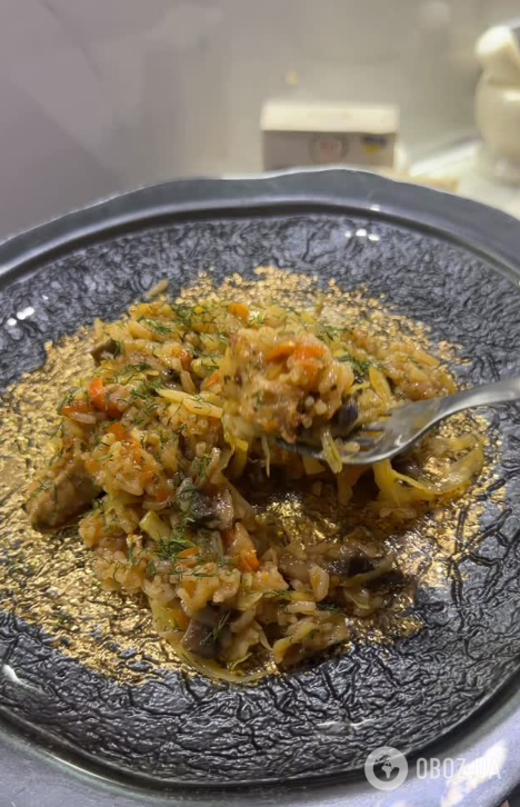 З чим смачно потушкувати капусту на вечерю: рецепт ситної страви