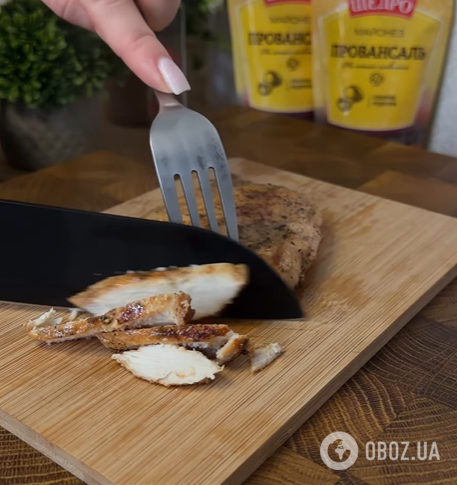 Вкусный майонезный салат с пекинской капустой: делимся простым рецептом