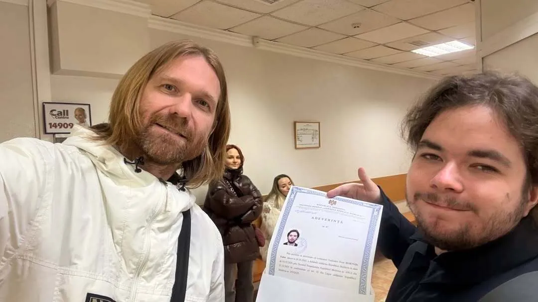 "Путіне, х*й тобі, а не мої діти". Молдова дала громадянство сину відомого російського співака
