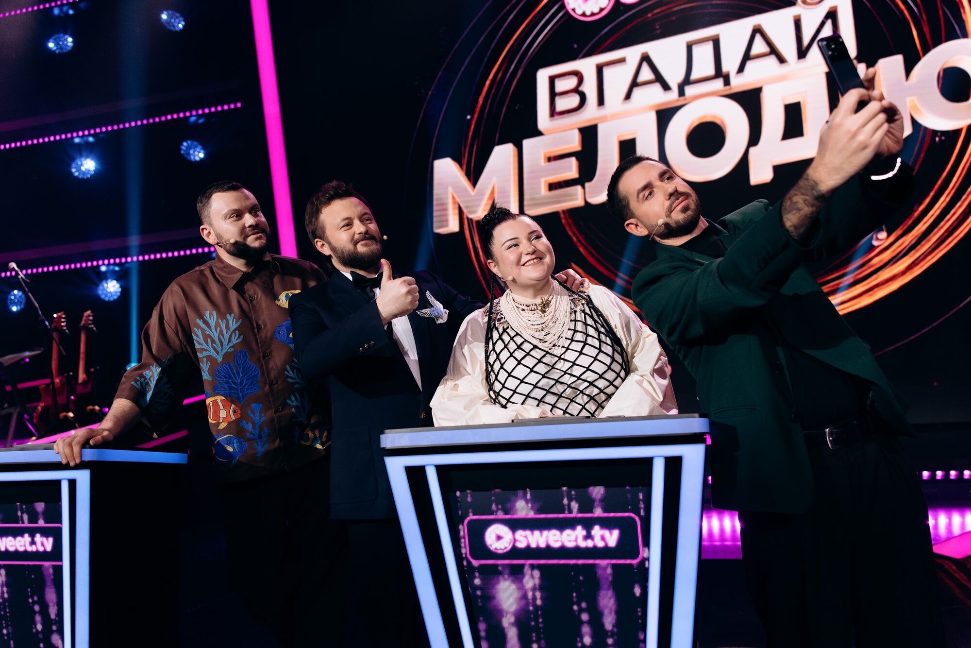 "Ми повинні скрізь за ручку ходити?" alyona alyona – про неправдиві чутки щодо Jerry Heil, закулісcя Євробачення та друзів, які не пройшли в Нацвідбір