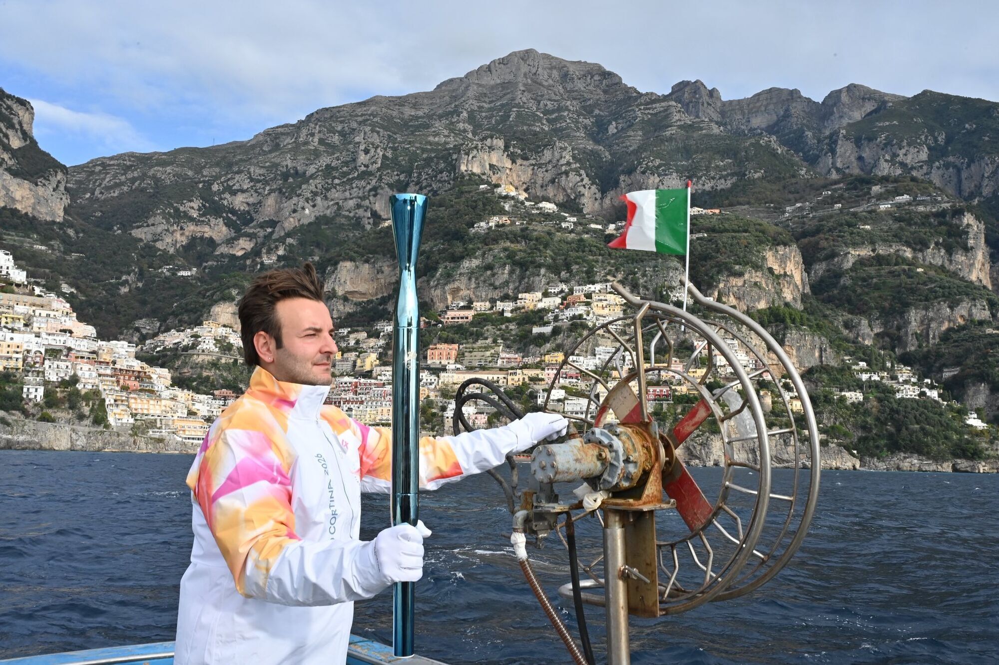 Кто понесет украинский флаг и зажжет огонь, а кто соревнуется еще до начала Игр? Все, что нужно знать об открытии Олимпиады