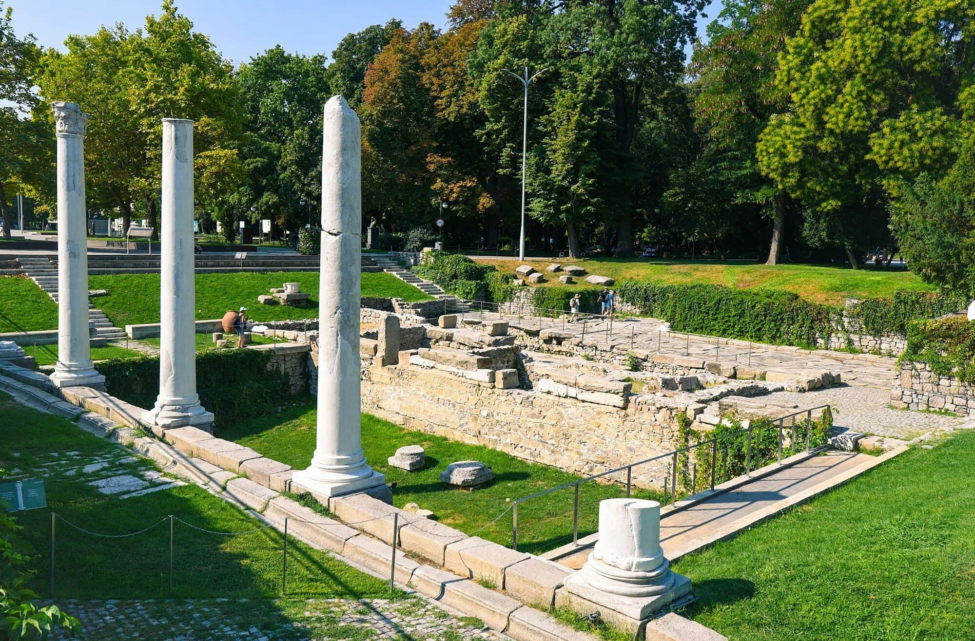 Имеют особый шарм: города в Восточной Европе, куда стоит поехать в 2026 году