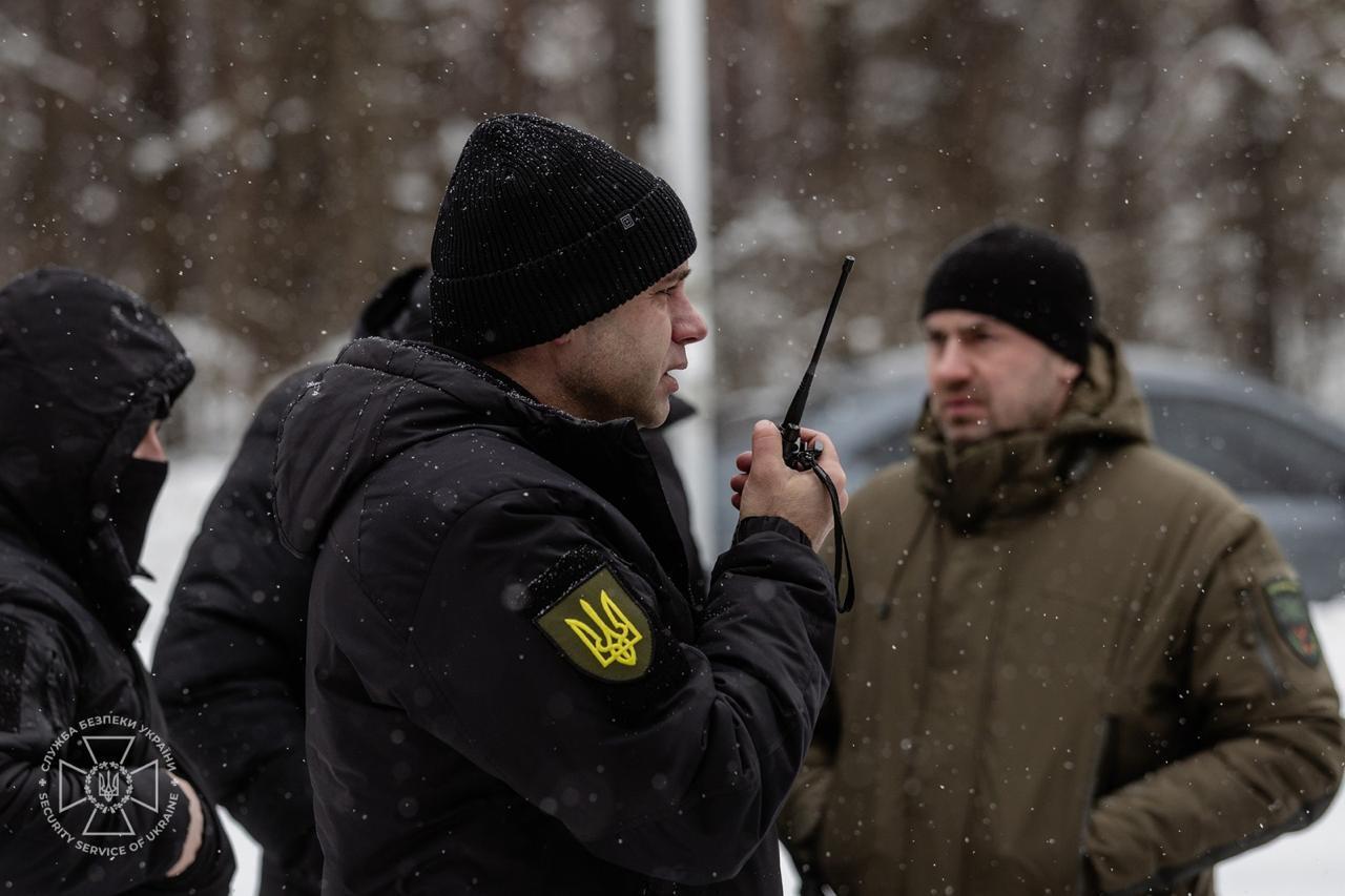 Більшість були в неволі ще з 22-го року: Україна повернула з російського полону 157 людей. Фото та відео