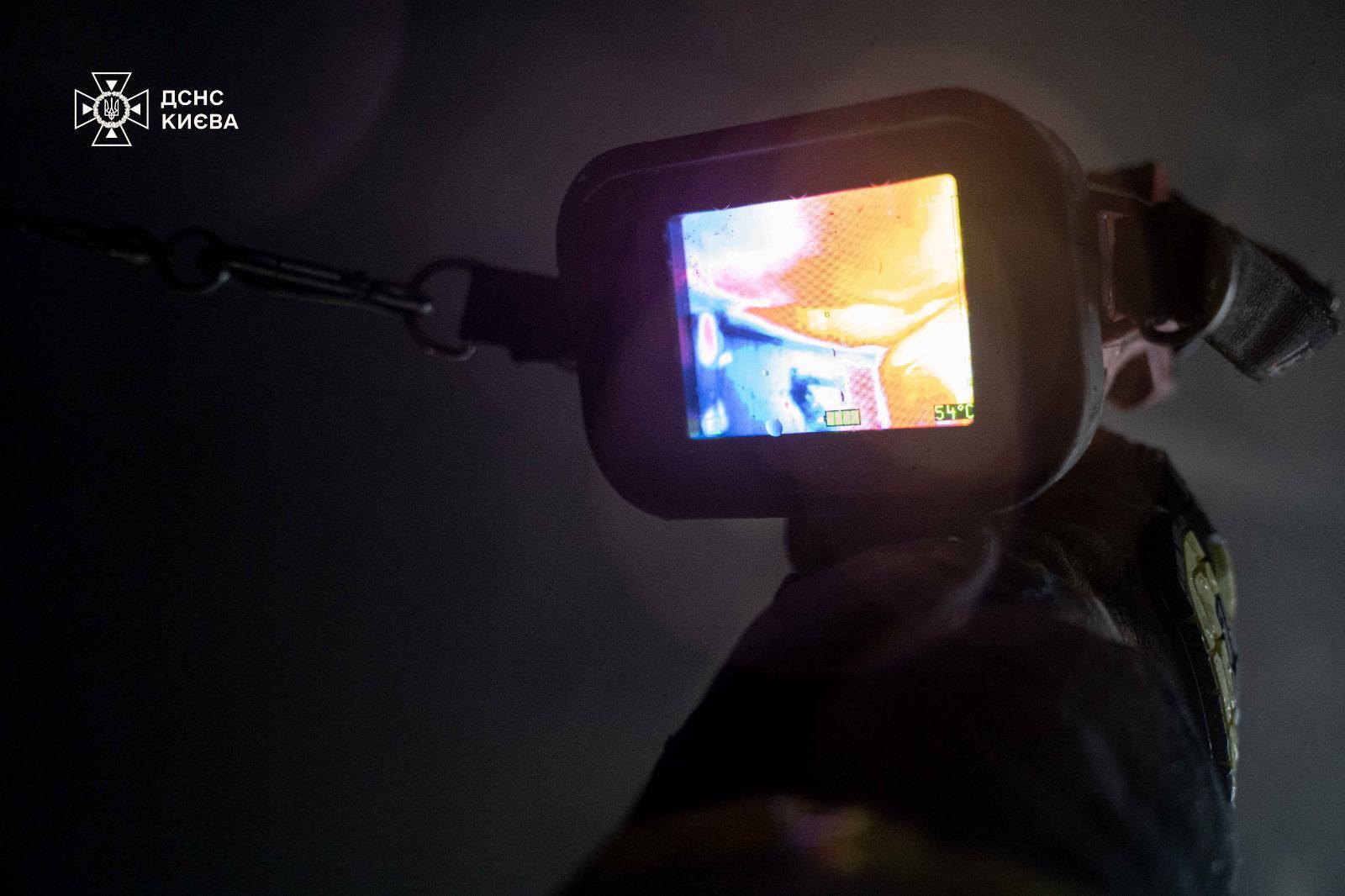 В центре Киева на Крещатике произошел пожар в гостинице "Днепр": что известно. Видео