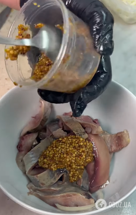 Как приготовить сельдь в майонезе: рыба просто тает во рту