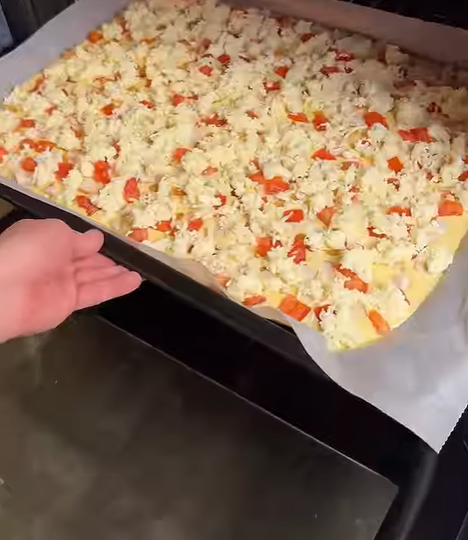 Домашня піца "Хвилинка": ділимось елементарним рецептом