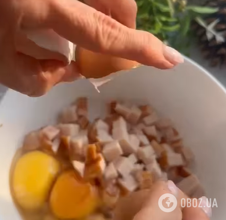 Сытные маффины с курицей и сыром: готовятся за 15 минут