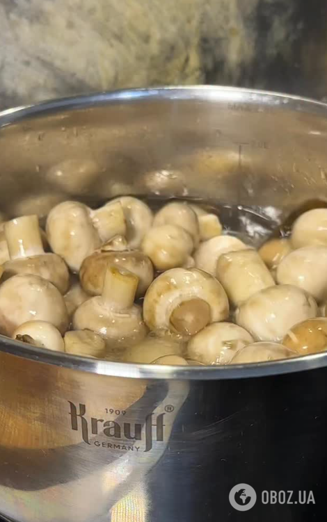 Как вкусно замариновать шампиньоны: рецепт за 10 минут