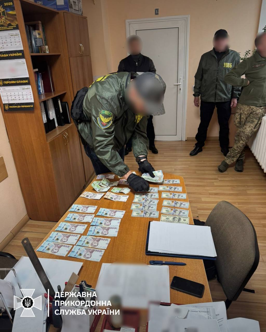 Способствовал незаконному переводу военных из зоны боевых действий в тыловые подразделения: в Украине будут судить главу ВВК