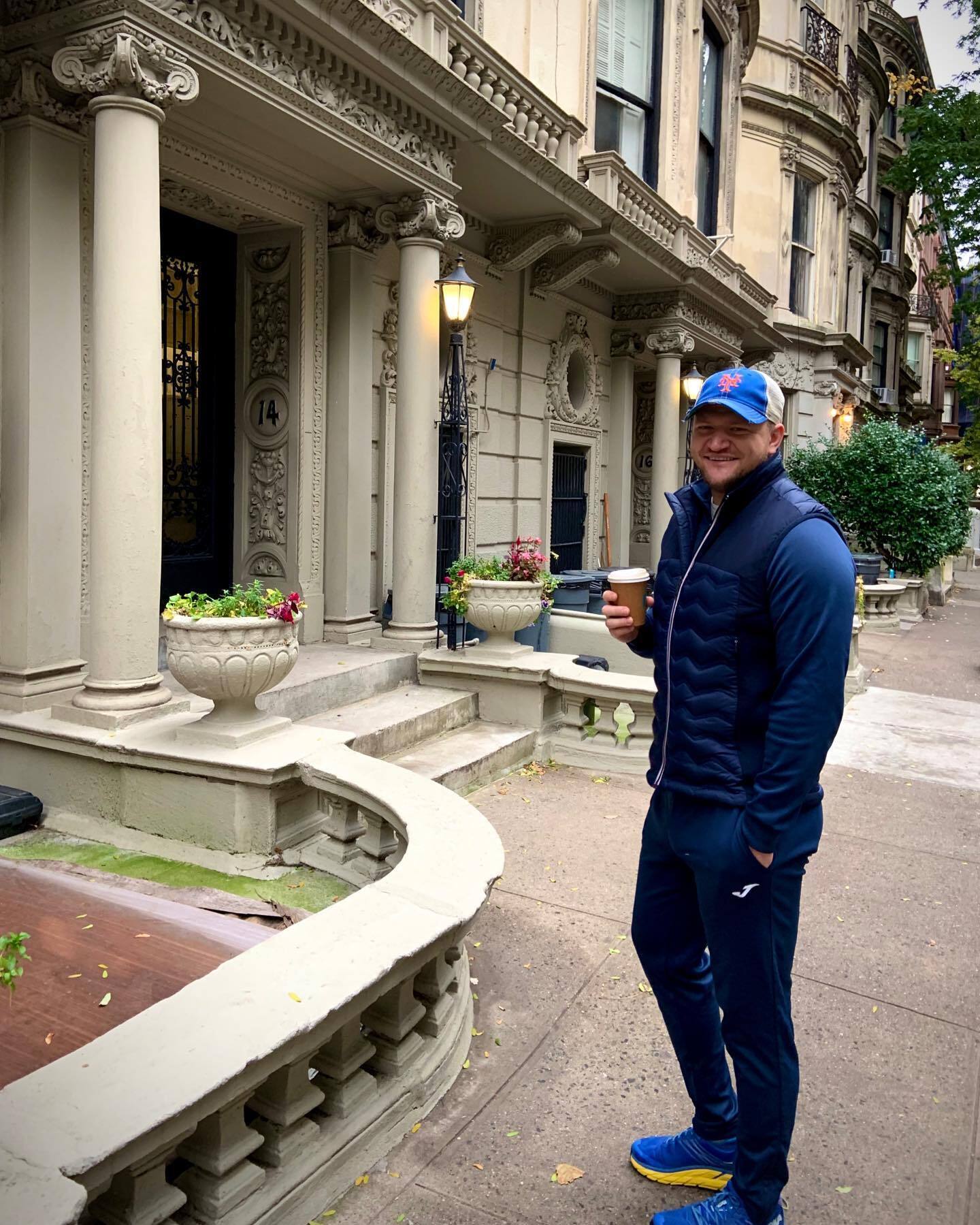 Переїзд до США, важка втрата й бабуся в Донецьку, яка досі розмовляє українською. Куди зник перший переможець "Х-Фактора" Олексій Кузнєцов