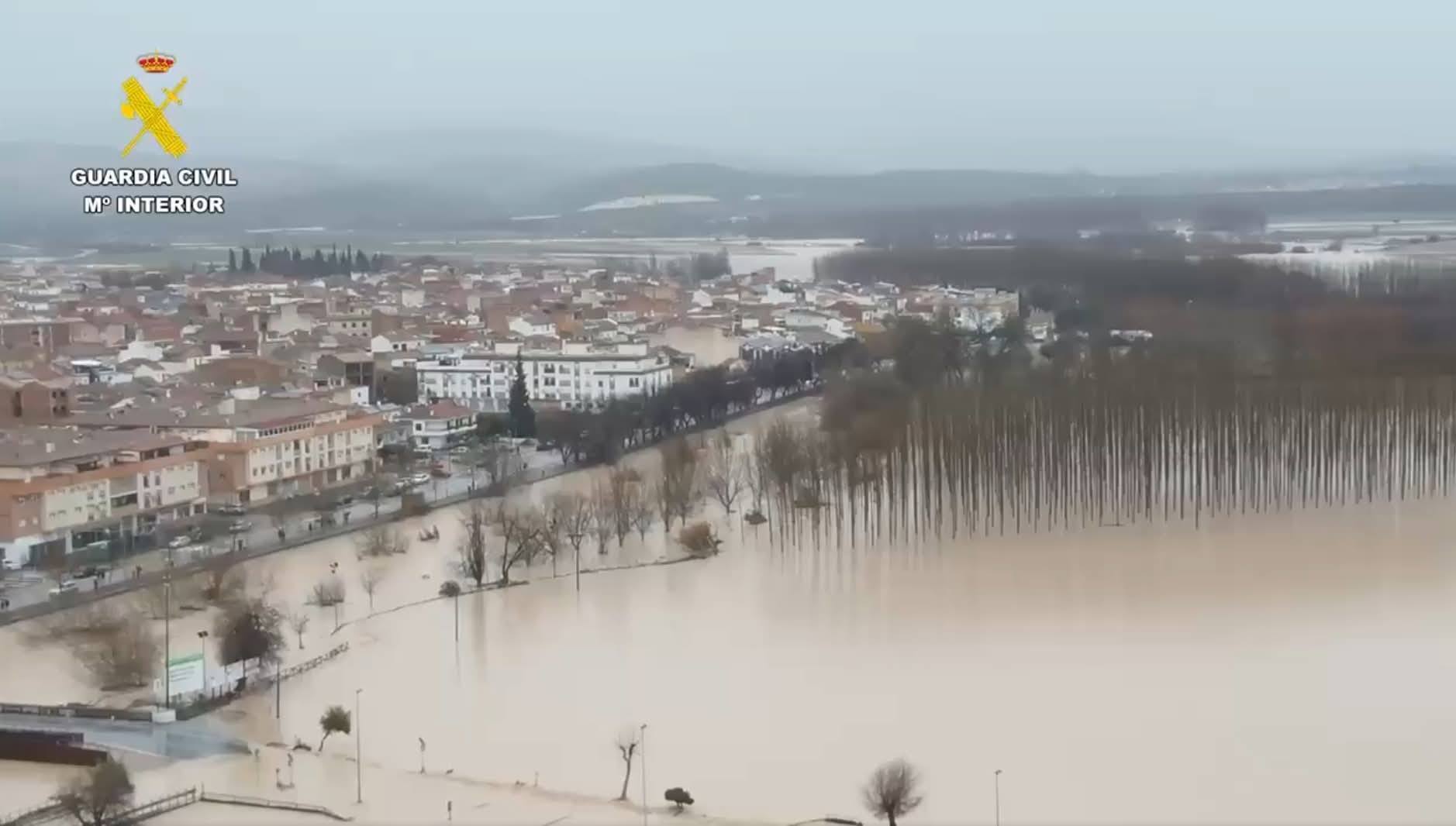 Іспанію і Португалію накрив шторм Леонардо: загинула людина. Відео