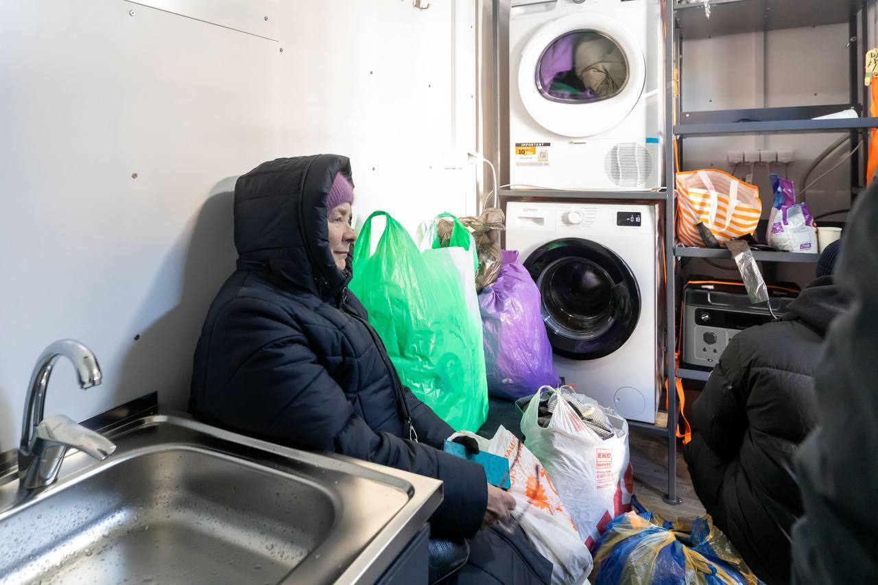 Фонд Порошенко и киевская "Евросолидарность" передали горожанам еще 700 газовых горелок