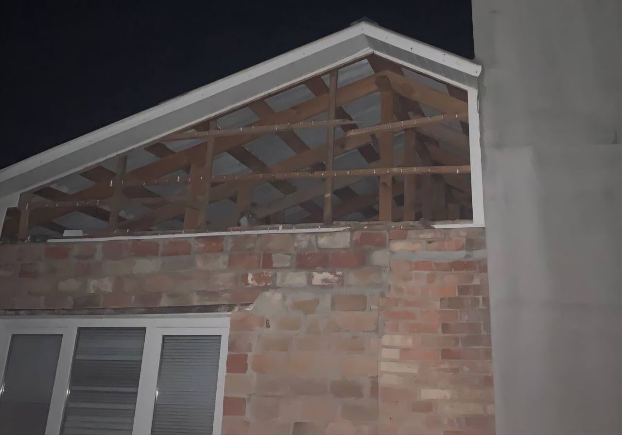 Оккупанты ударили по Днепропетровщине, произошли пожары: погиб мужчина, есть пострадавшие