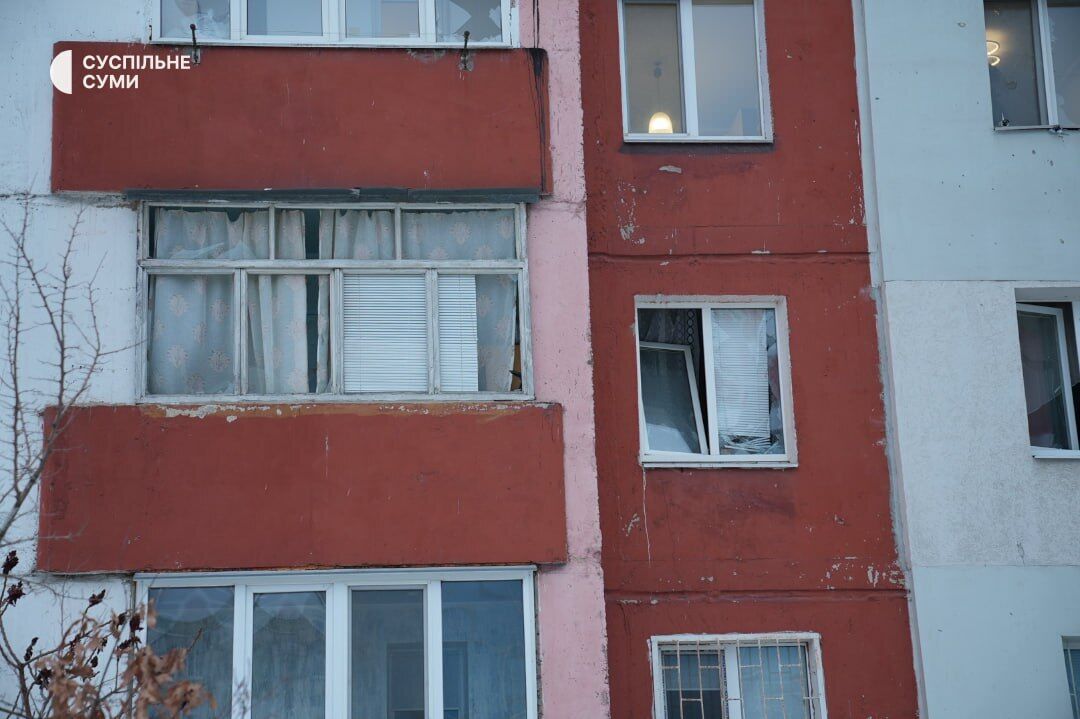 "Очень большой взрыв был, дом качнуло": жительница Сум рассказала о вражеской атаке. Видео