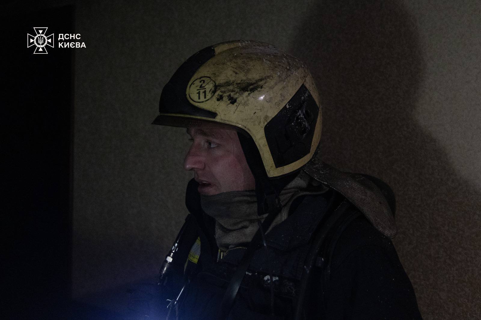 У Києві в готелі "Дніпро" на Хрещатику сталась друга за два дні пожежа: усі подробиці. Фото