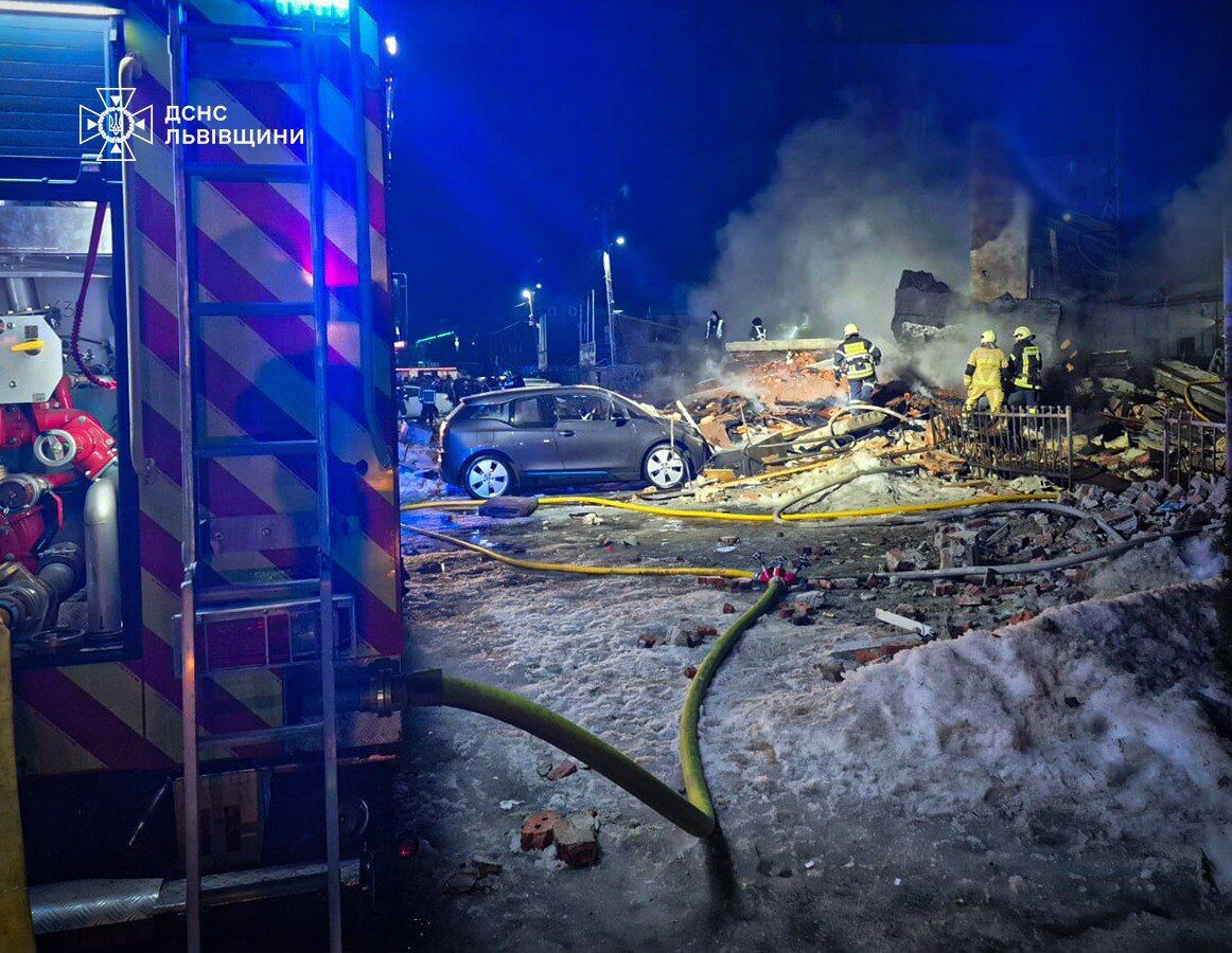 У Стрийському районі на Львівщині пролунав сильний вибух: одна людина загинула, троє постраждали. Фото і відео