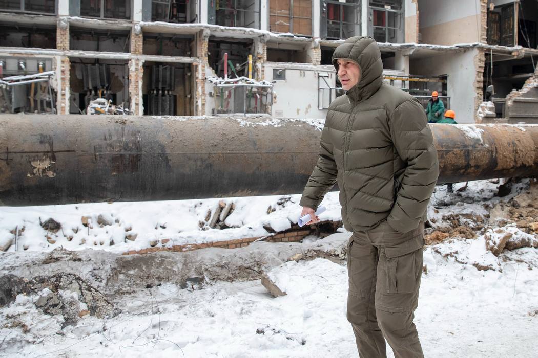 Кличко показал, как выглядит Дарницкая ТЭЦ в Киеве после российских ударов. Фото