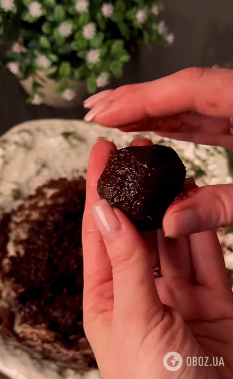 Корисні домашні цукерки без плити: знадобиться всього чотири інгредієнти