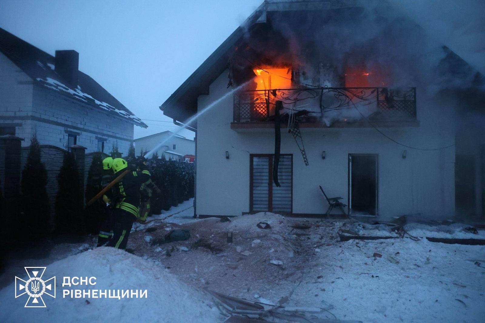 РФ массированно атаковала Украину ракетами "Калибр", Х-101 и дронами: под ударом была энергетика западных областей