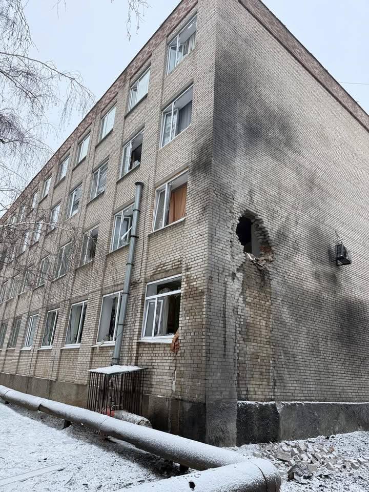 РФ массированно атаковала Украину ракетами "Калибр", Х-101 и дронами: под ударом была энергетика западных областей