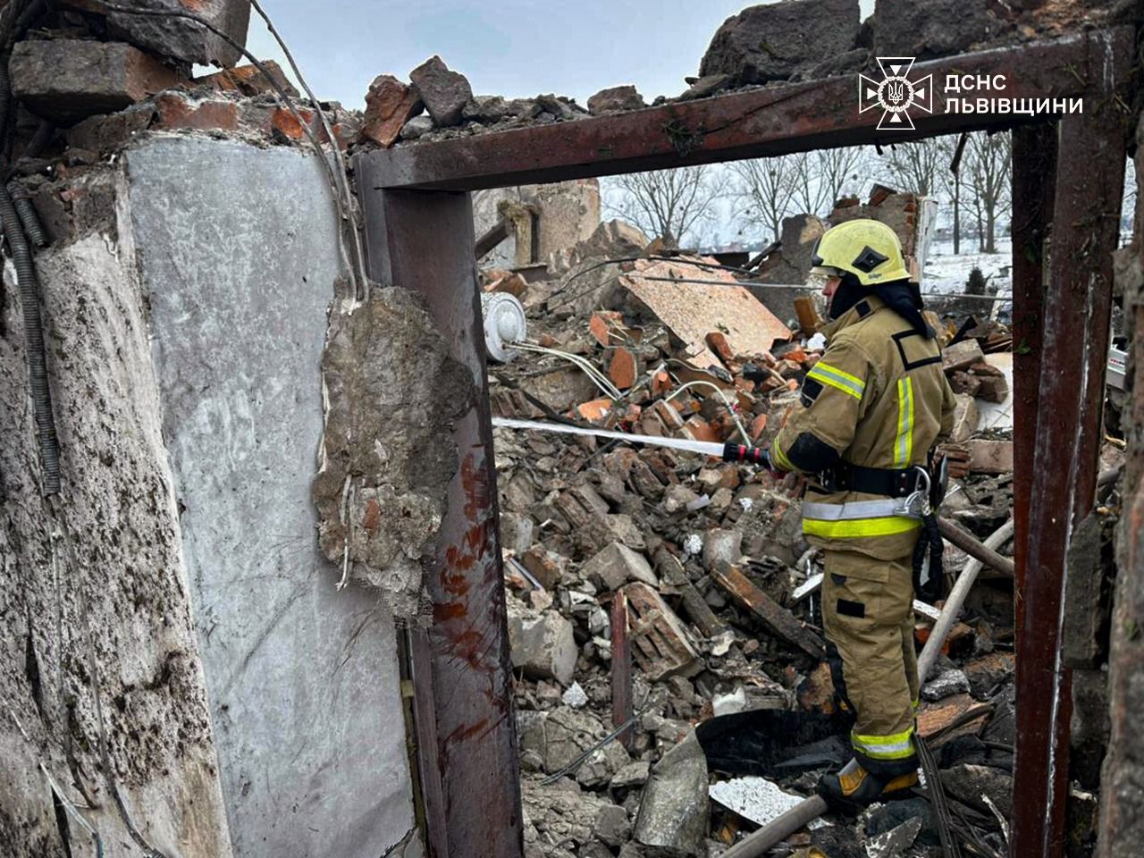 Зеленський про атаку РФ: понад 400 дронів і 40 ракет, Росія обрала нові удари замість дипломатії