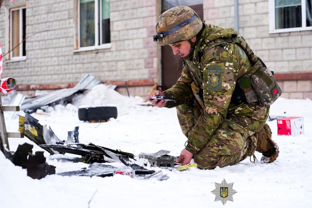 Повреждены дома и инфраструктура, есть погибший и раненые: войска РФ атаковали Ровенскую и Хмельницкую области. Фото