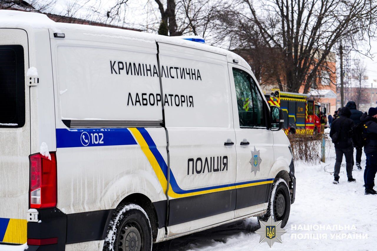 Повреждены дома и инфраструктура, есть погибший и раненые: войска РФ атаковали Ровенскую и Хмельницкую области. Фото