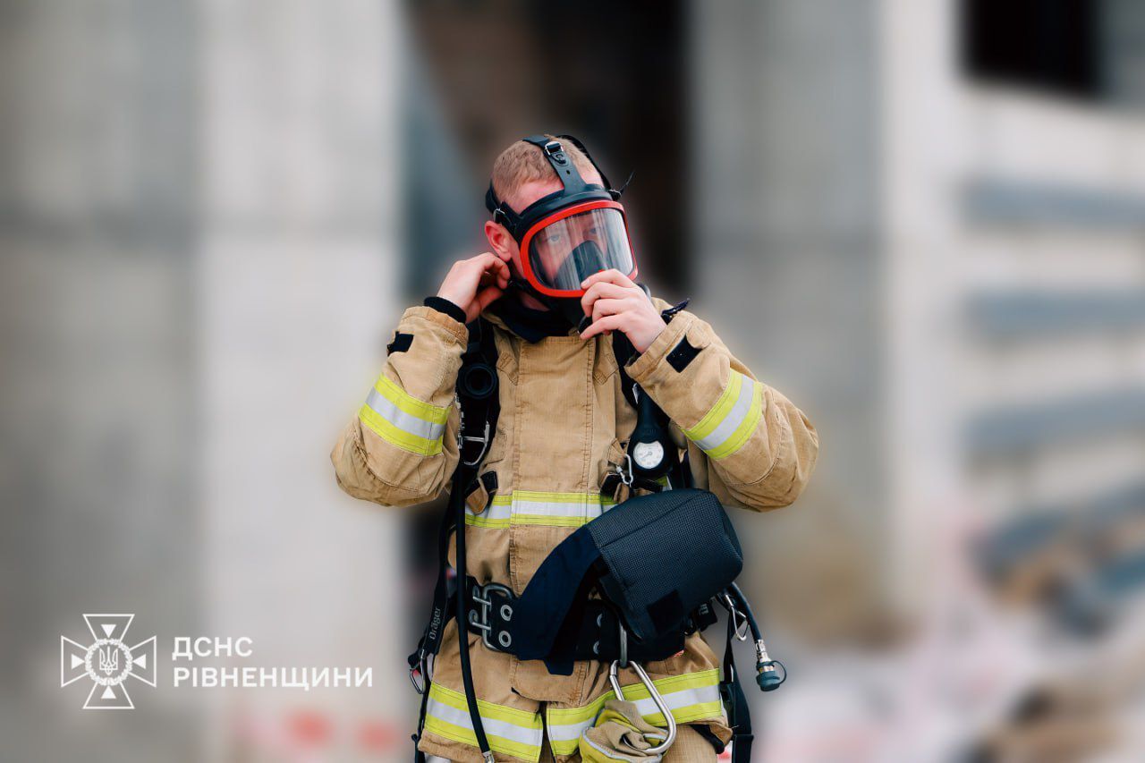 Повреждены дома и инфраструктура, есть погибший и раненые: войска РФ атаковали Ровенскую и Хмельницкую области. Фото