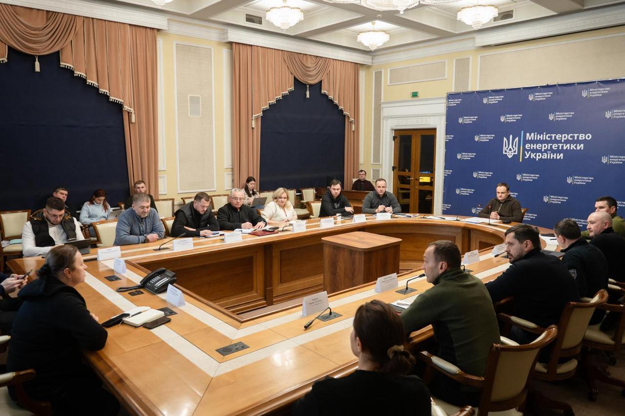 "Ближайшие дни будут тяжелыми": в Киеве разворачивают дополнительные Пункты несокрушимости в каждом районе