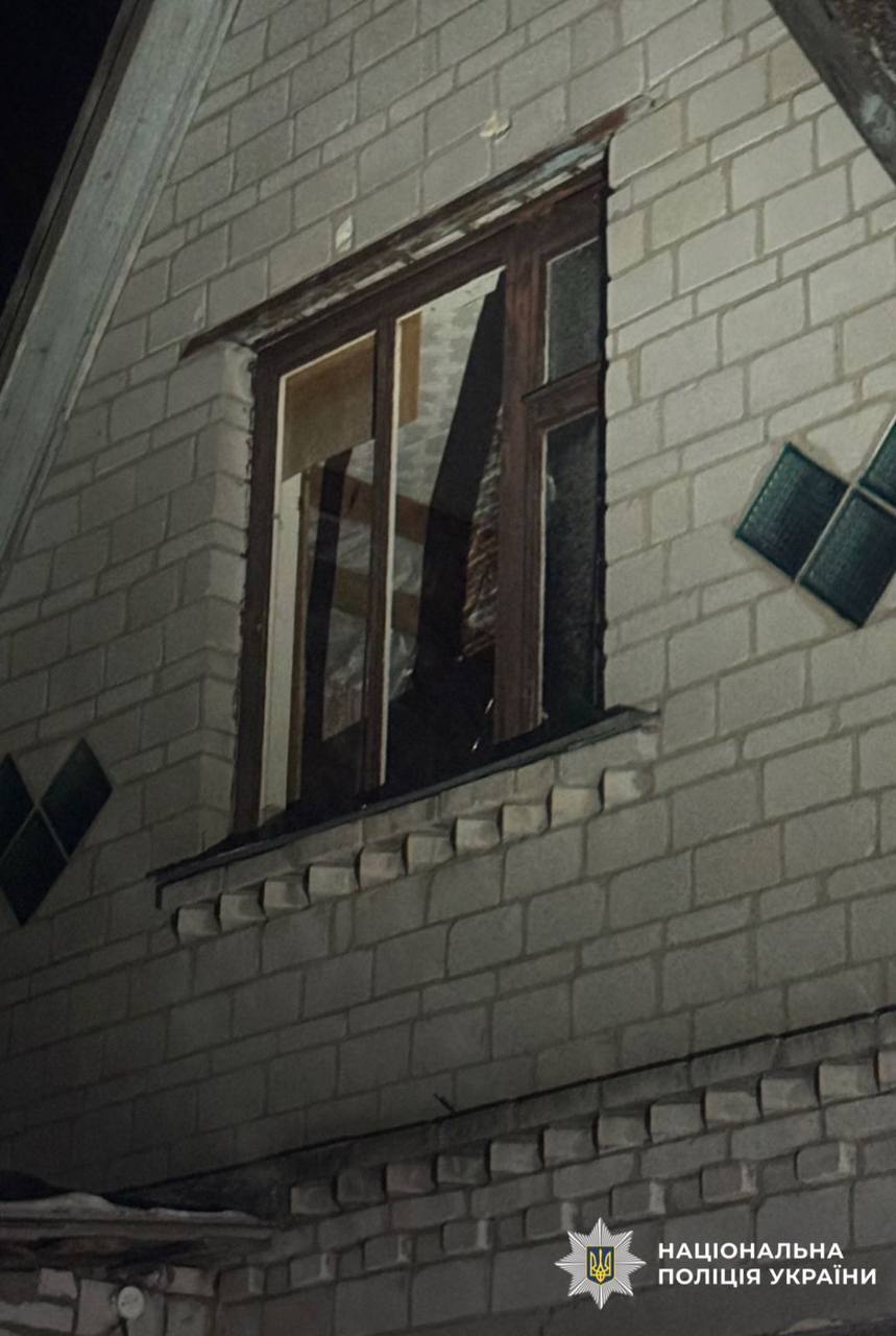 Повреждены дома, возник пожар: в КОВА рассказали о последствиях российской атаки на Киевщину 7 февраля. Фото