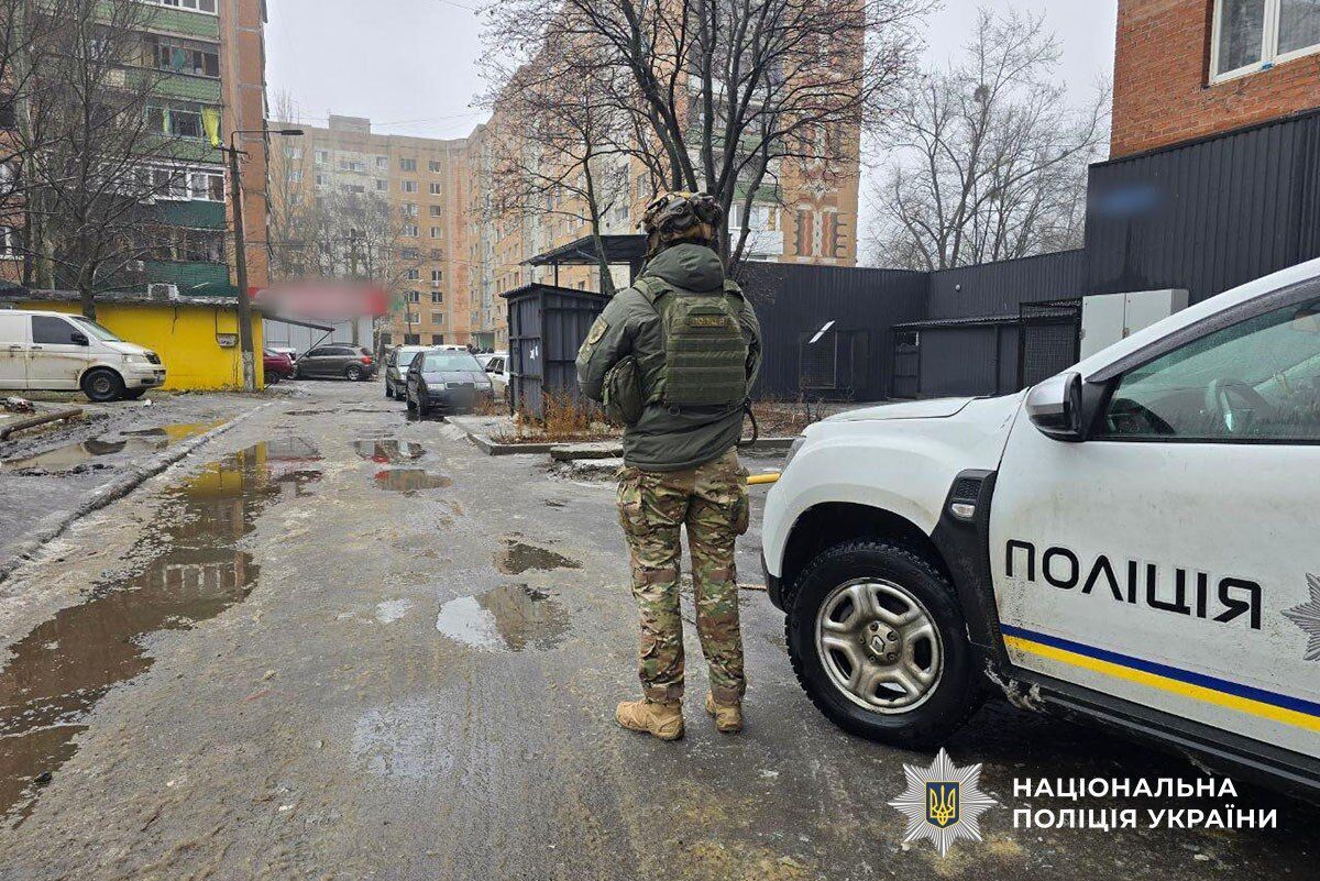 Окупанти скинули КАБи на Краматорськ: поліція показала перші хвилини після ударів по багатоповерхівках. Відео, Фото