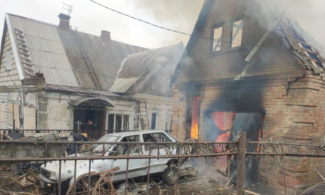 Россия атаковала Днепропетровскую область: повреждены дома, среди пострадавших – девушка. Фото