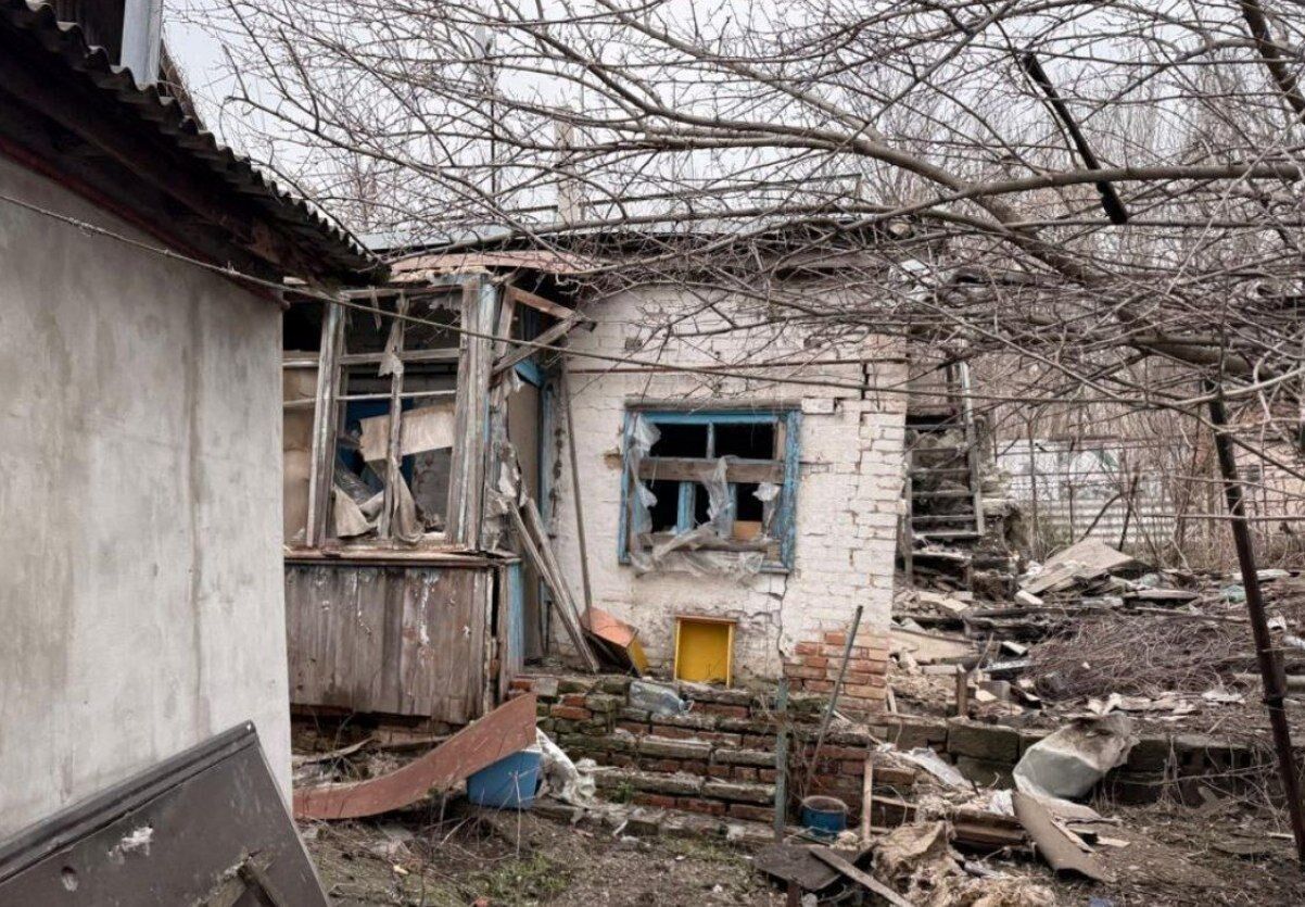 Россия атаковала Днепропетровскую область: повреждены дома, среди пострадавших – девушка. Фото