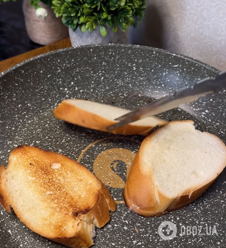 Изысканные брускетты с помидорами и моцареллой: делимся рецептом вкусной закуски