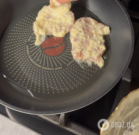 Идеальный сырный кляр для отбивных: не растекается и делает золотистую корочку на мясе