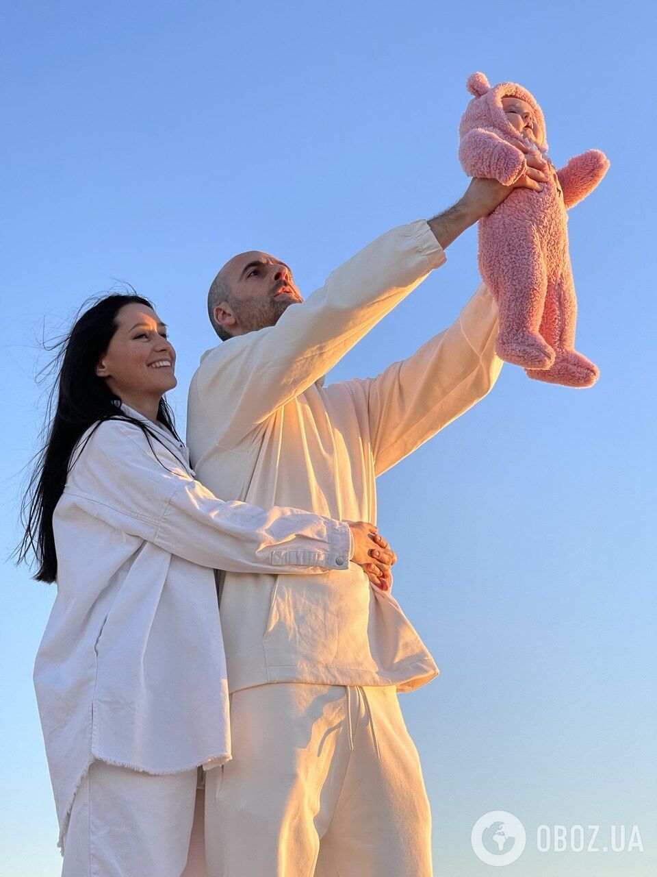 "Бог дал нам право выбора. Мы можем выбирать, где быть во время войны". VovaZiLvova – о переезде в США, хейте и ощущении себя изгнанником из-за языка