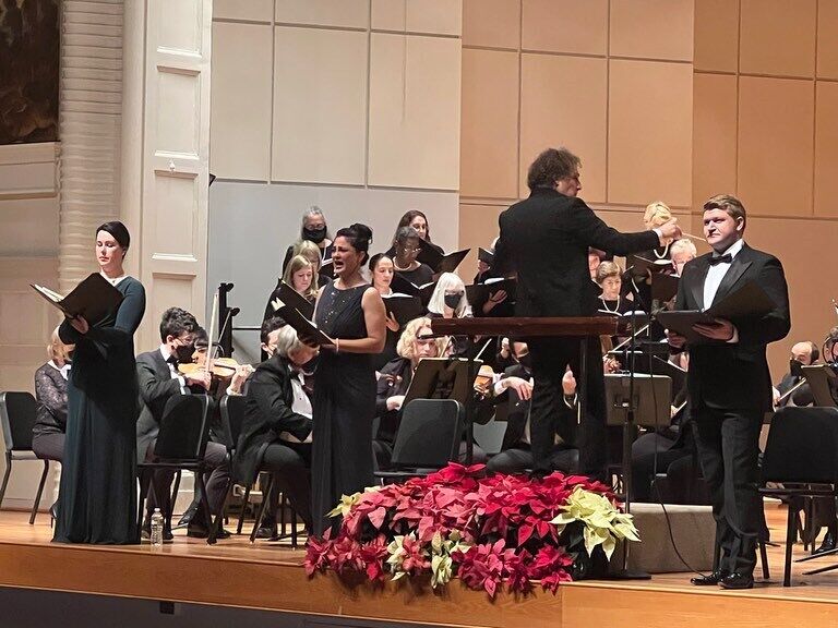 "Вона там така не одна". Переможець "Х-Фактора" Олексій Кузнєцов розповів про свою бабусю, яка принципово говорить українською в Донецьку