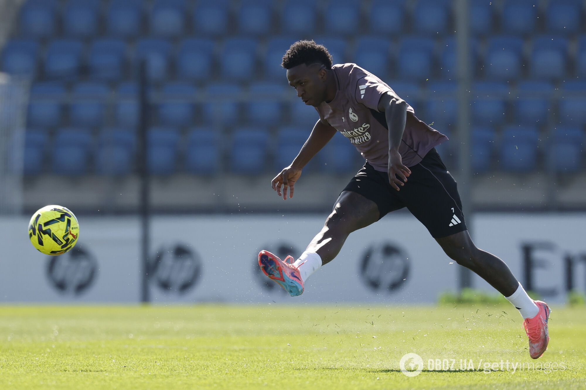 Будет желтая или красная. ФИФА собирается изменить футбол, добавив новое "правила Винисуса"